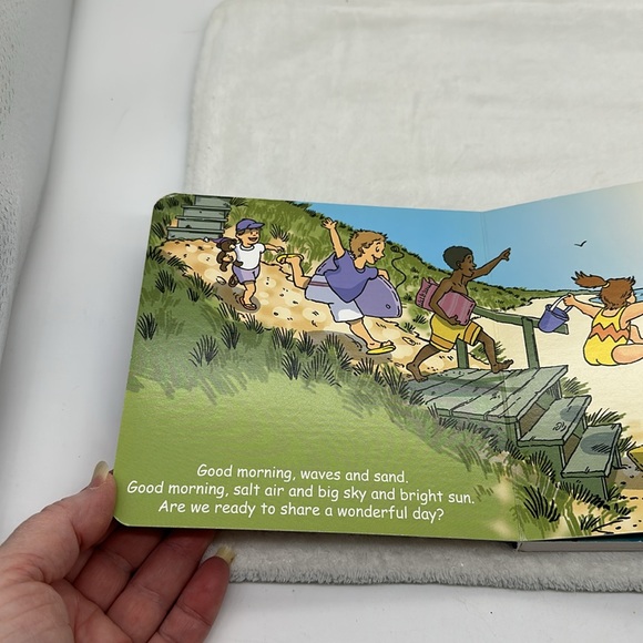 3 for $10. Goodnight BEACH BOARD Book 1 for $5. or 2 for $8. - Picture 3 of 7